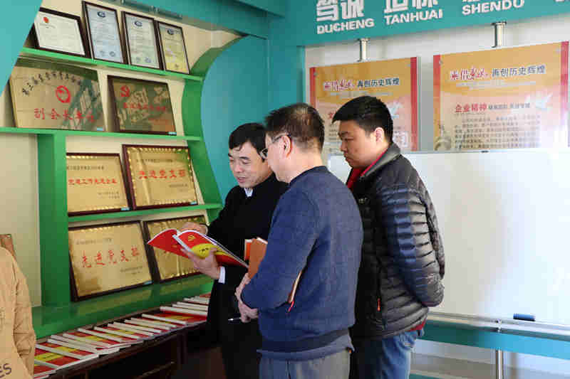 超聲波清洗機外殼材質(zhì)解析:選擇與性能影響 超聲波清洗機外殼材質(zhì)解析:選擇與性能影響